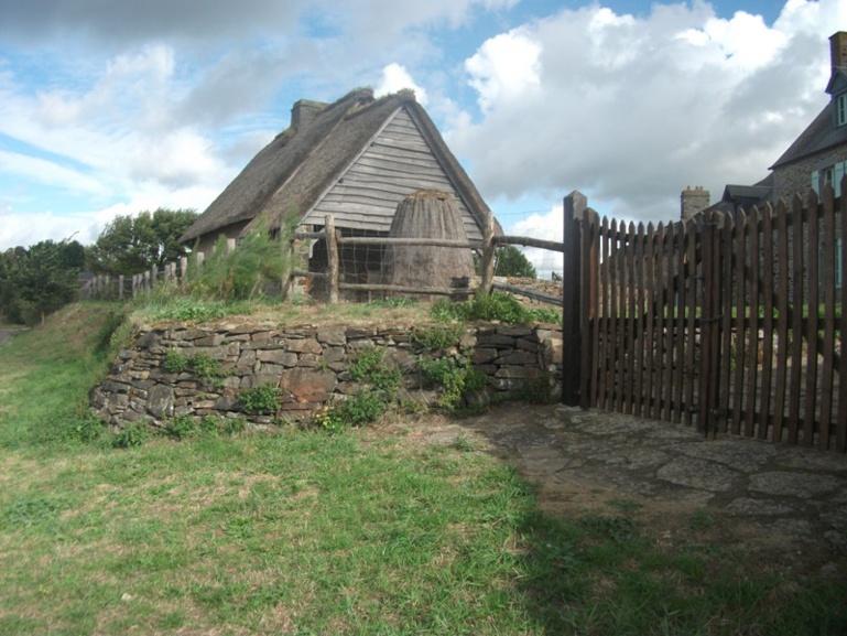 Coup de coeur ! Rando à Saint Léonard,à la découverte du Mt St Michel Coup de coeur ! Rando à Saint Léonard,à la découverte du Mt St Michel