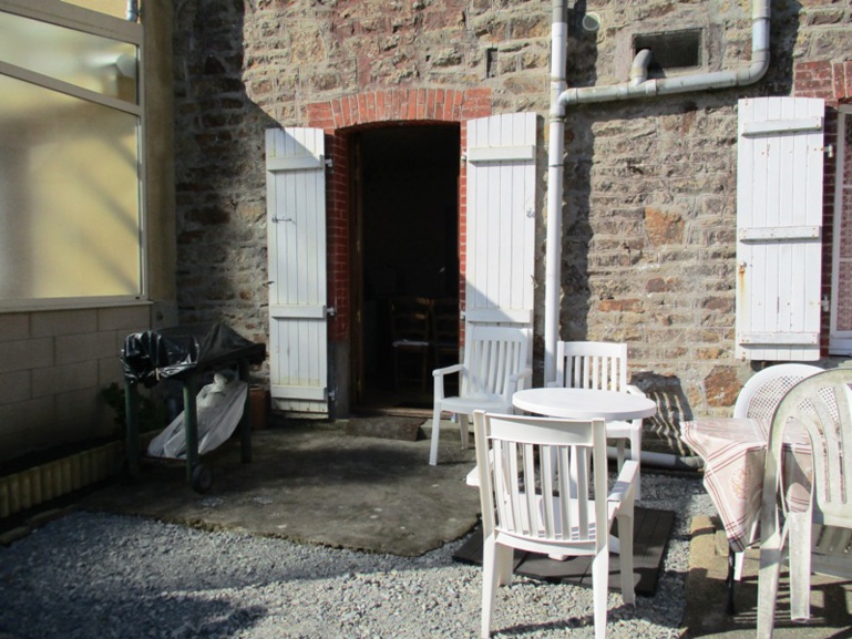 "Sans Façon" le charme d'une maison ancienne, face mer, 2 chambres d'hôtes