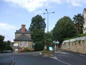 Hommage à L. Malle, "Un avant goût de Paradis" Hommage à L. Malle, "Un avant goût de Paradis"