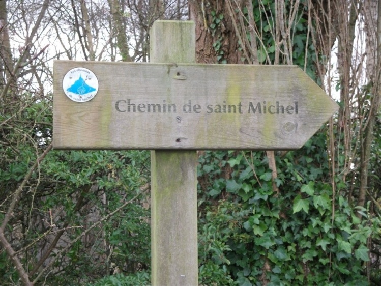 Nous croisons le chemin de Saint Michel