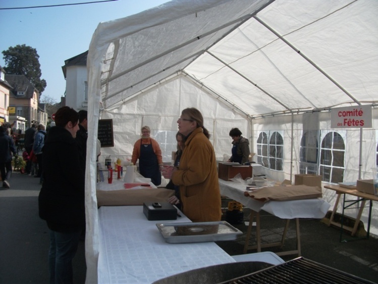 Vente de galettes-saucisses Vente de galettes-saucisses