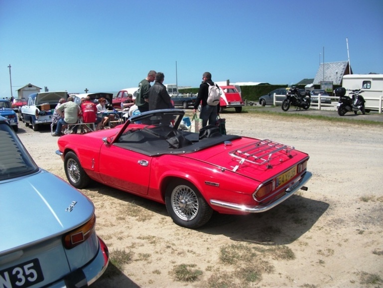 Souvenir de la ronde des vieilles voitures Souvenir de la ronde des vieilles voitures