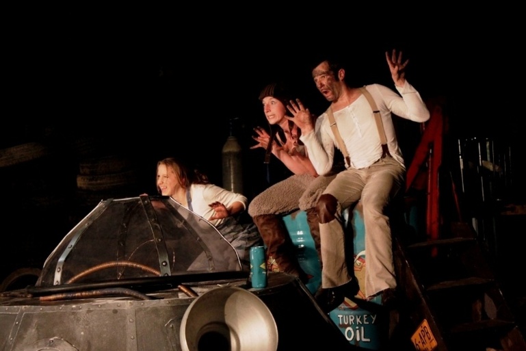 Le 23 juillet 2014, spectacle de rue à 18h à la cale : "Space Turkey" Le 23 juillet 2014, spectacle de rue à 18h à la cale : "Space Turkey"