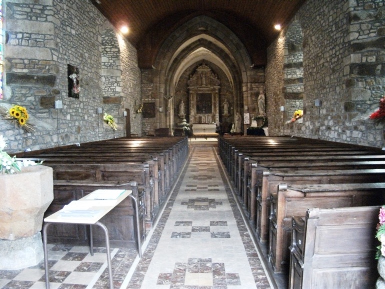 Journées du Patrimoine 2013 à Lolif : l'église fleurie Journées du Patrimoine 2013 à Lolif : l'église fleurie