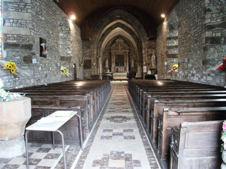 Journées du Patrimoine 2013 à Lolif : l'église fleurie