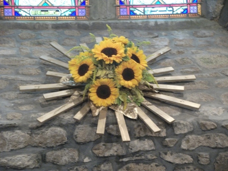 Journées du Patrimoine 2013 à Lolif : l'église fleurie