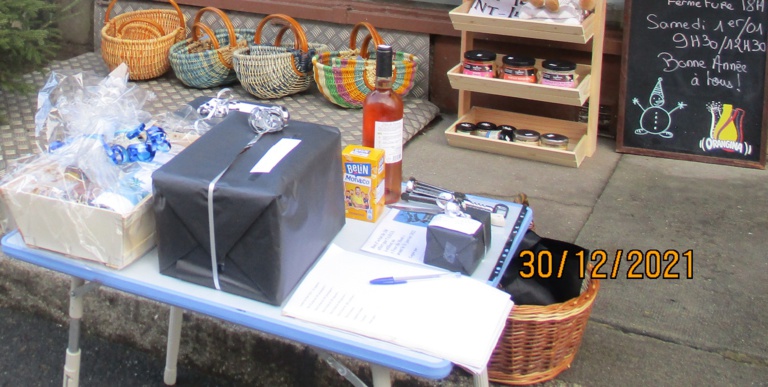 Les gagnants de la tombola de Noël de l'A.D.I.S. Les gagnants de la tombola de Noël de l'A.D.I.S.