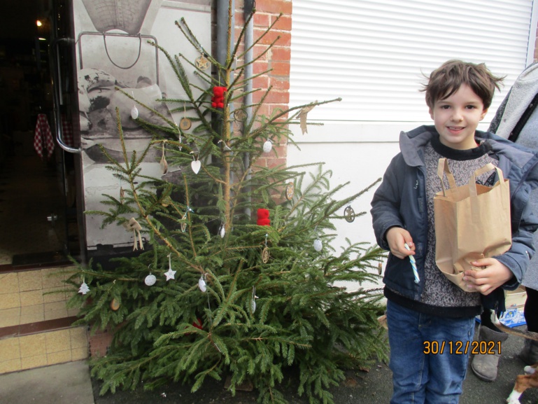 Les gagnants de la tombola de Noël de l'A.D.I.S. Les gagnants de la tombola de Noël de l'A.D.I.S.