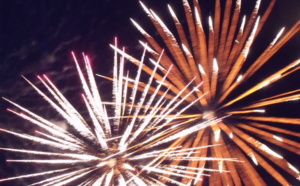 Le 14/07/2026 à Saint Jean le Thomas, défilé aux lampions et feu d'artifice